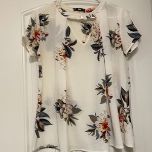 SHEIN Floral Top. Size M